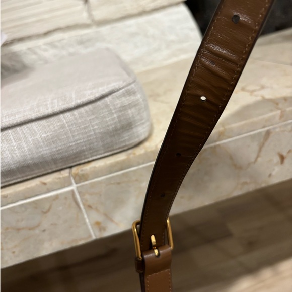 LAST DAY TO BUY! Celine medium triomphe bag - Picture 11 of 13